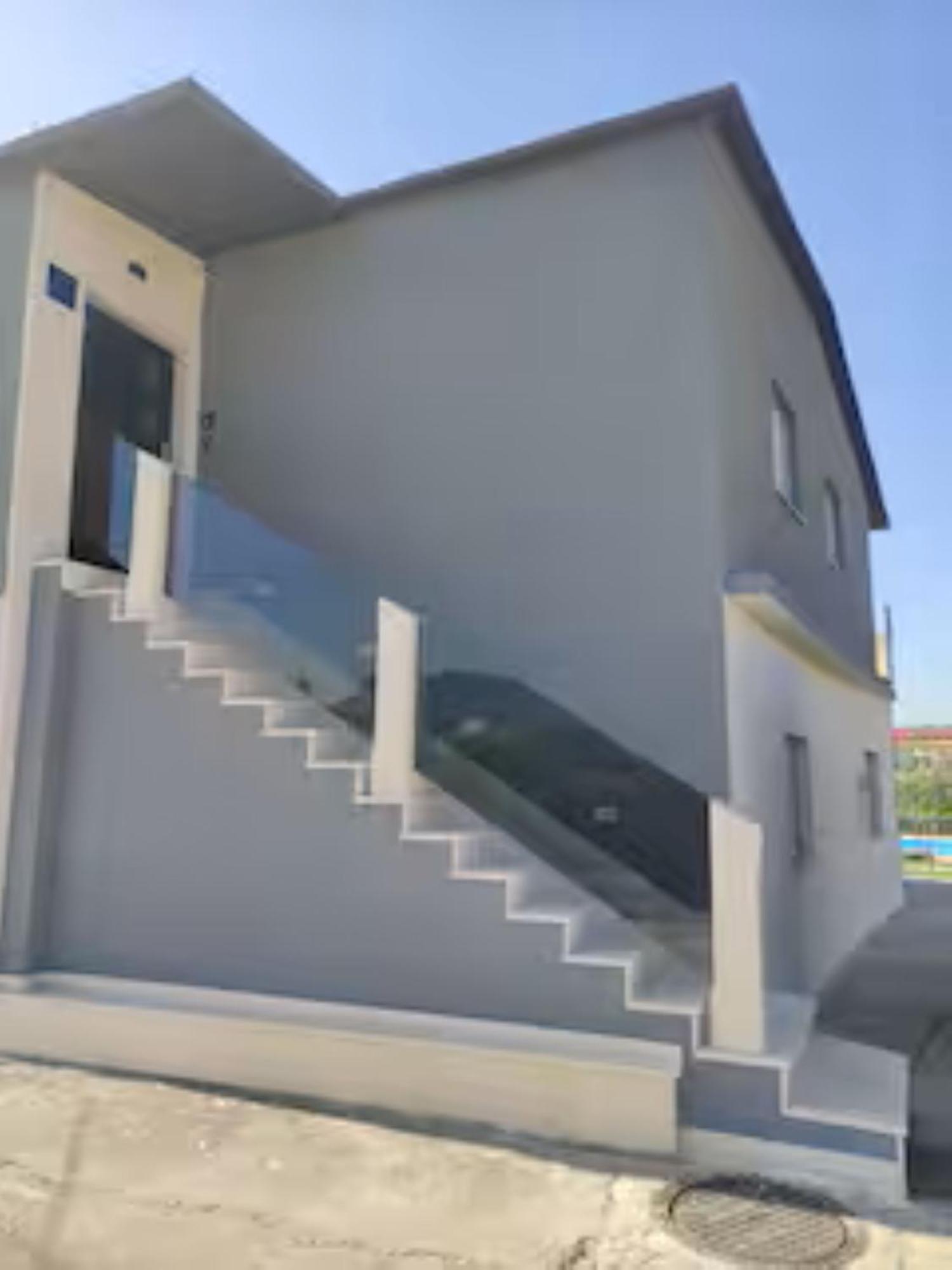 Villa As Moon With Pool Split