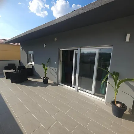 Villa As Moon With Pool Split Exteriér fotografie